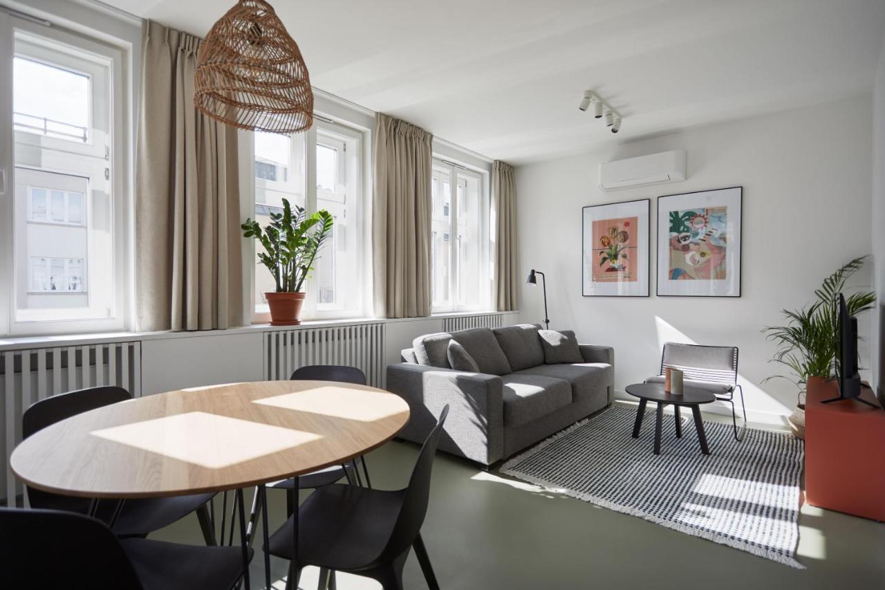 Plantonia Aparthotel Краков Экстерьер фото