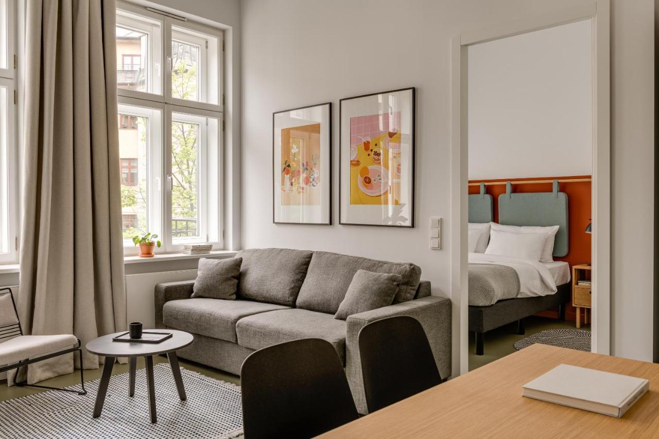Plantonia Aparthotel Краков Экстерьер фото