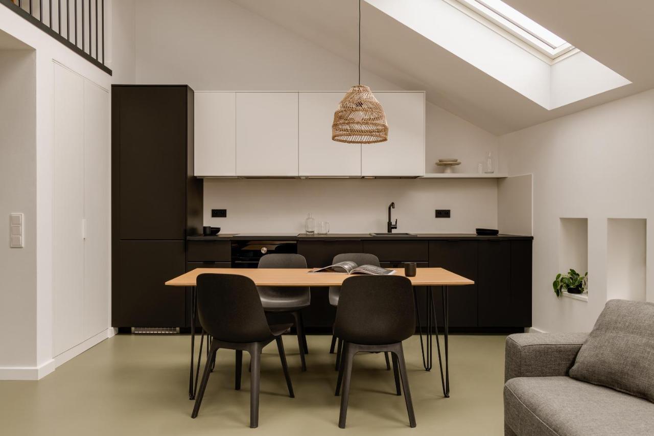 Plantonia Aparthotel Краков Экстерьер фото